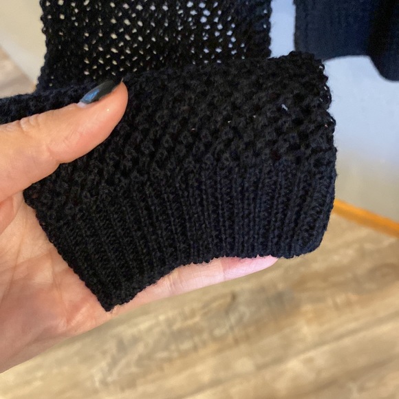 NWT sheer mesh Crewneck - Picture 5 of 6